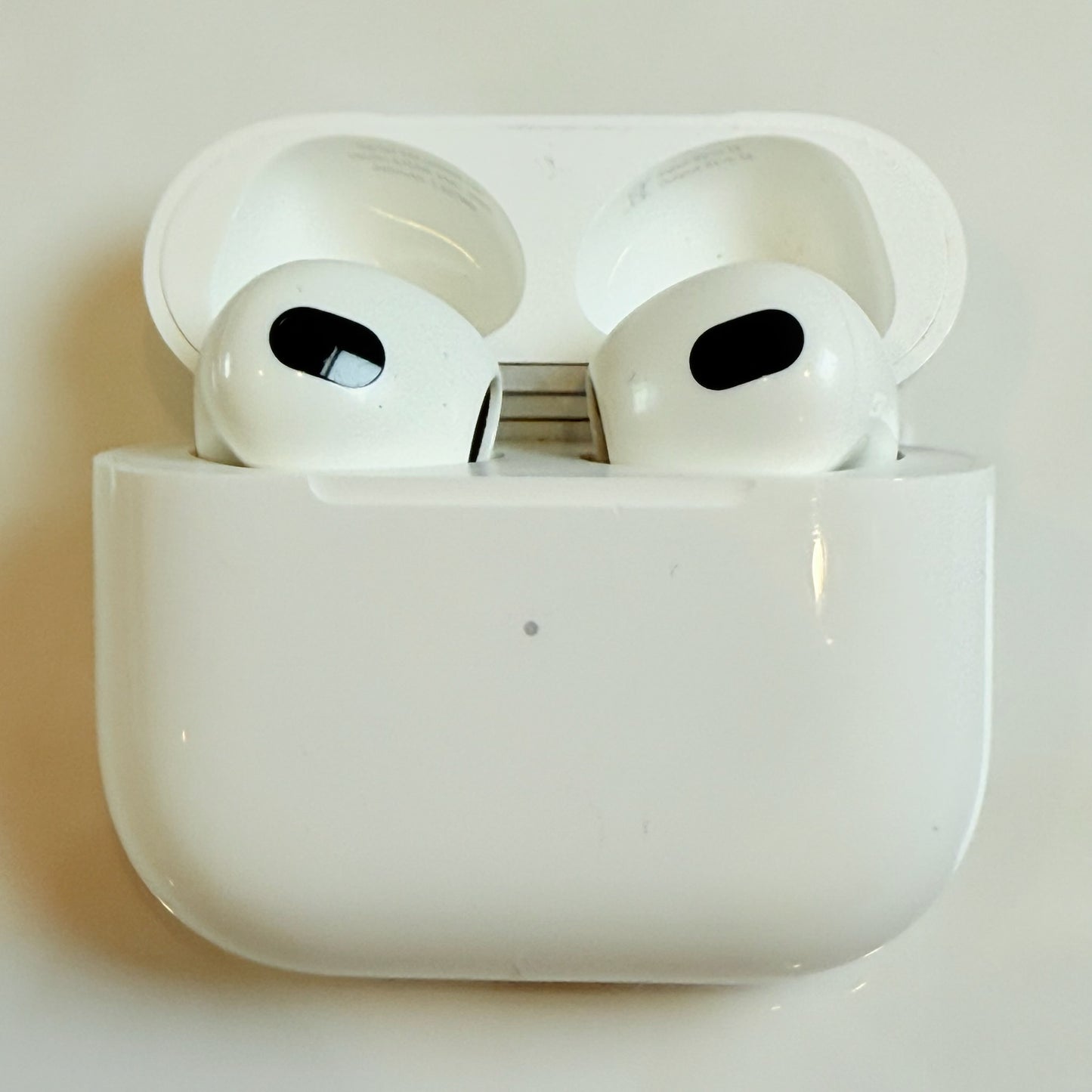 AirPods 3 (2021 年発売)A2566A2565A2564
