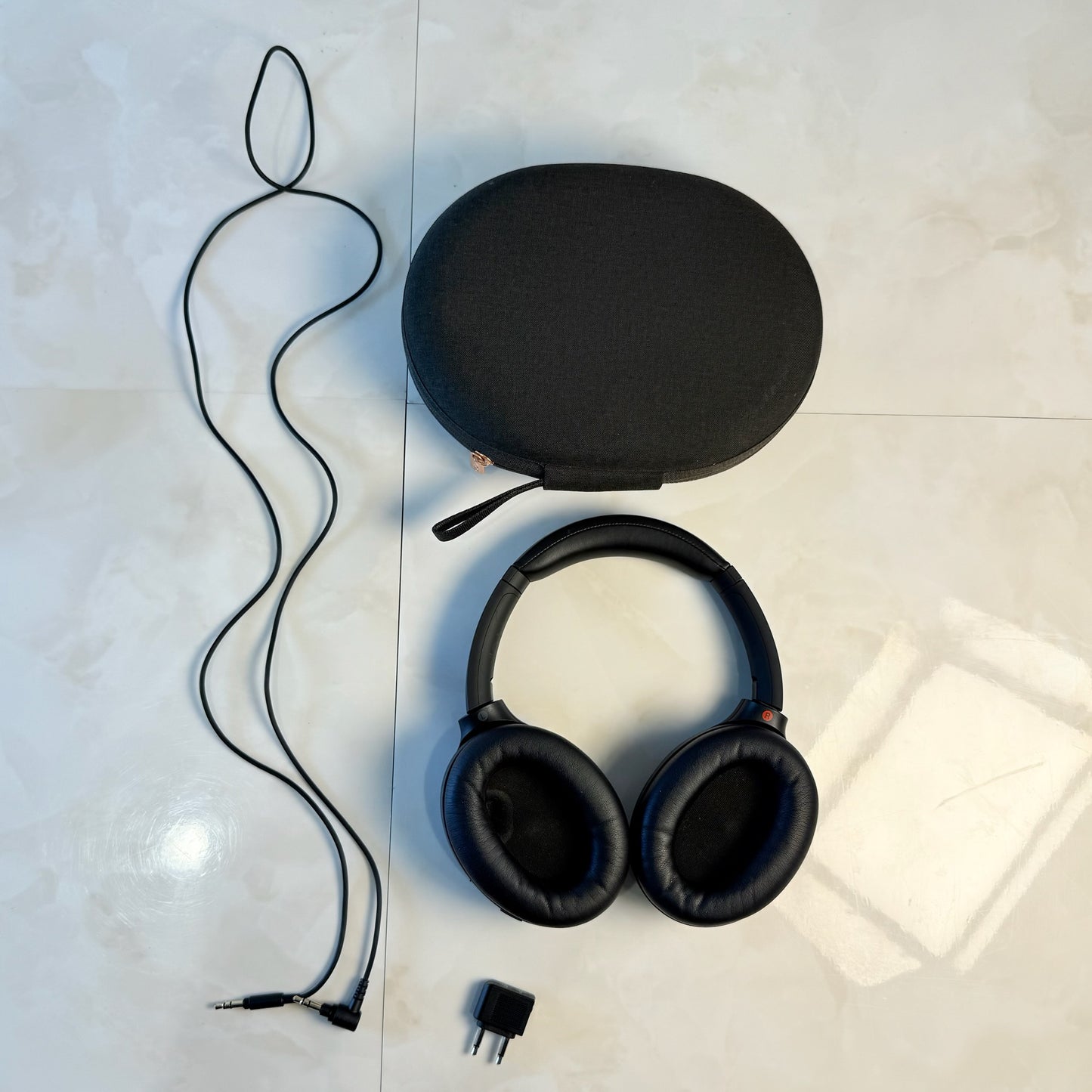 SONY ソニー WH-1000XM4 ブラック ワイヤレスヘッドホン ノイズキャンセリング Bluetooth Type-C ハードケース付 完動品