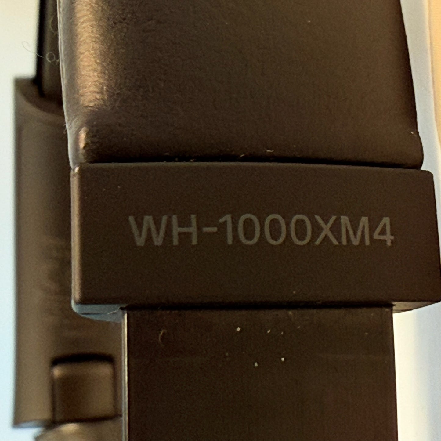 SONY ソニー WH-1000XM4 ブラック ワイヤレスヘッドホン ノイズキャンセリング Bluetooth Type-C ハードケース付 完動品