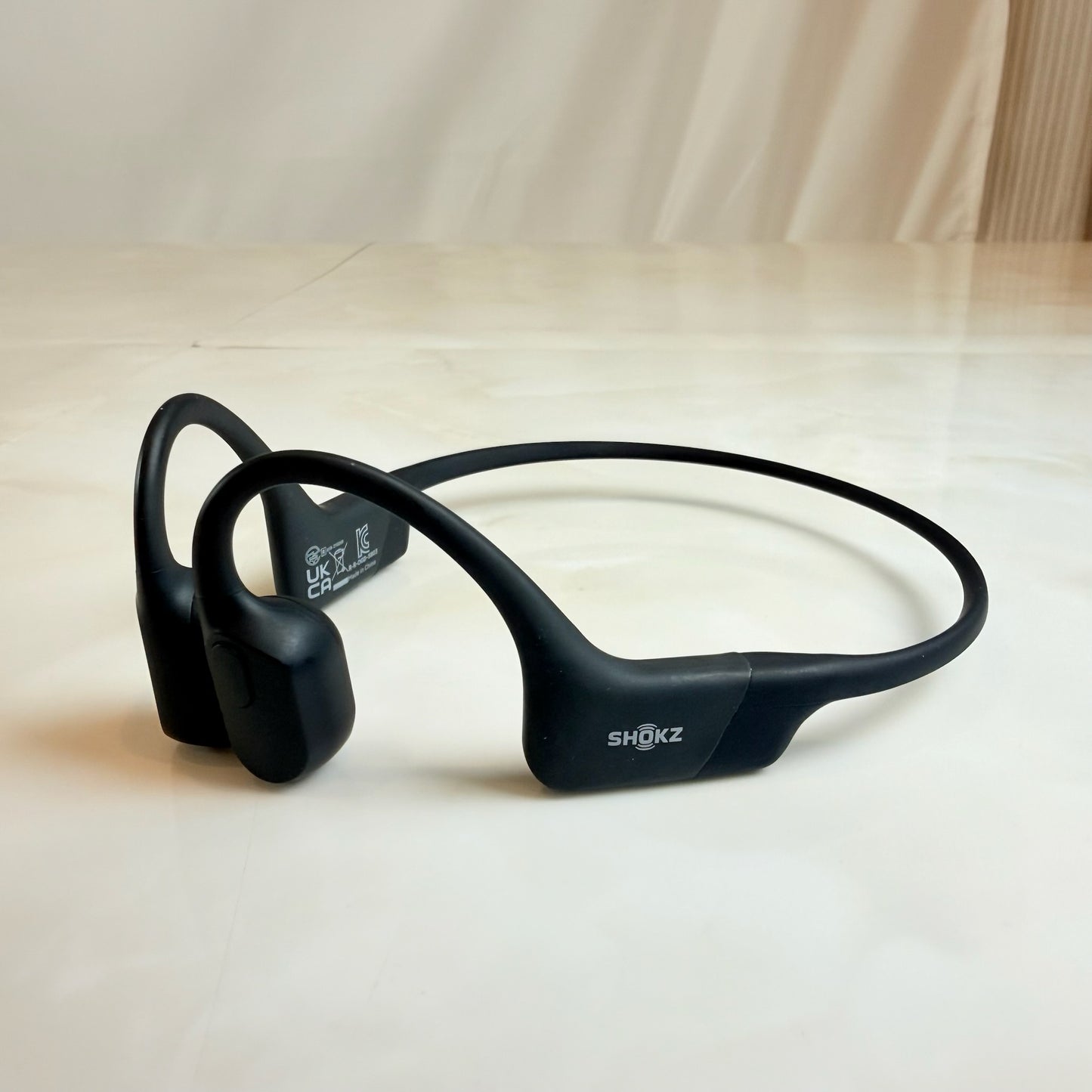 SHOKZ ショックス OpenRun S803 ブラック 骨伝導イヤホン Bluetooth ワイヤレス スポーツ ランニング マイク 通話 防水 両耳動作品